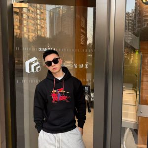 BURBERRY巴寶莉BBR 新禧馬年系列