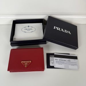 PRA*A普拉達按扣式开合短夹