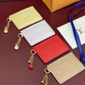 LV路易威登CHARMS卡包