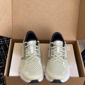 On昂跑Cloud X4舒适透气跑步鞋(淺綠)