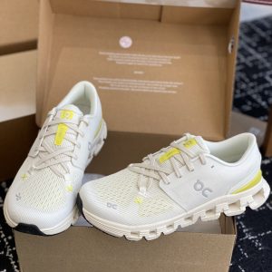 On昂跑Cloud X4舒适透气跑步鞋(螢光黃)