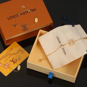 Louis Vuitton路易威登經典標誌手鍊