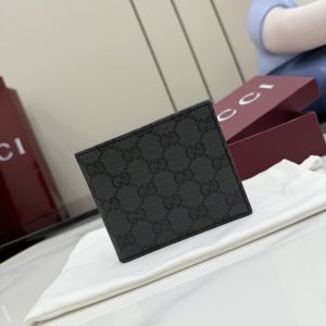 Gucci古馳同色调皮革内里双折短夾