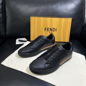 FENDI芬迪義大利牛皮懶人鞋(全黑)