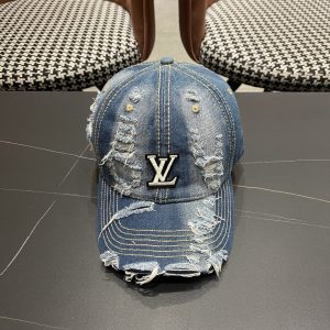 Louis Vuitton路易威登水洗破洞鸭舌帽(淺藍)